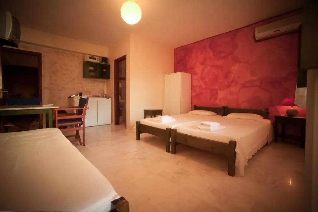 سامي Staggia Studios اليونان